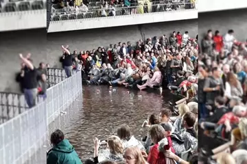 Pic via Meaghan Holden/Twitter