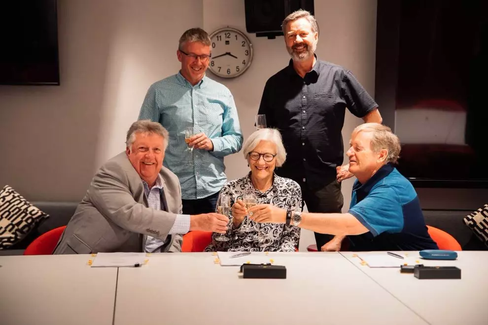 Front row L-R: Denis Handlin AO, Christine & John Woodruff. Back row L-R: Brett Oaten (Brett Oaten Solicitors) & Keith Welsh (JWM)