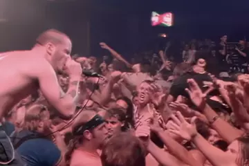 Pantera performing 'Walk'