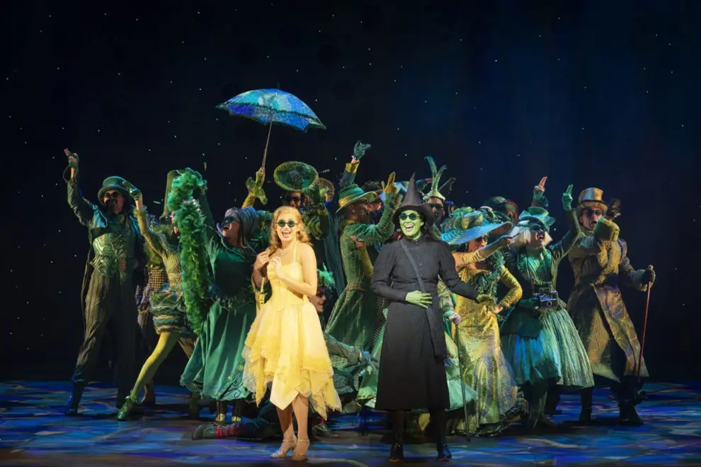 Wicked cast photo