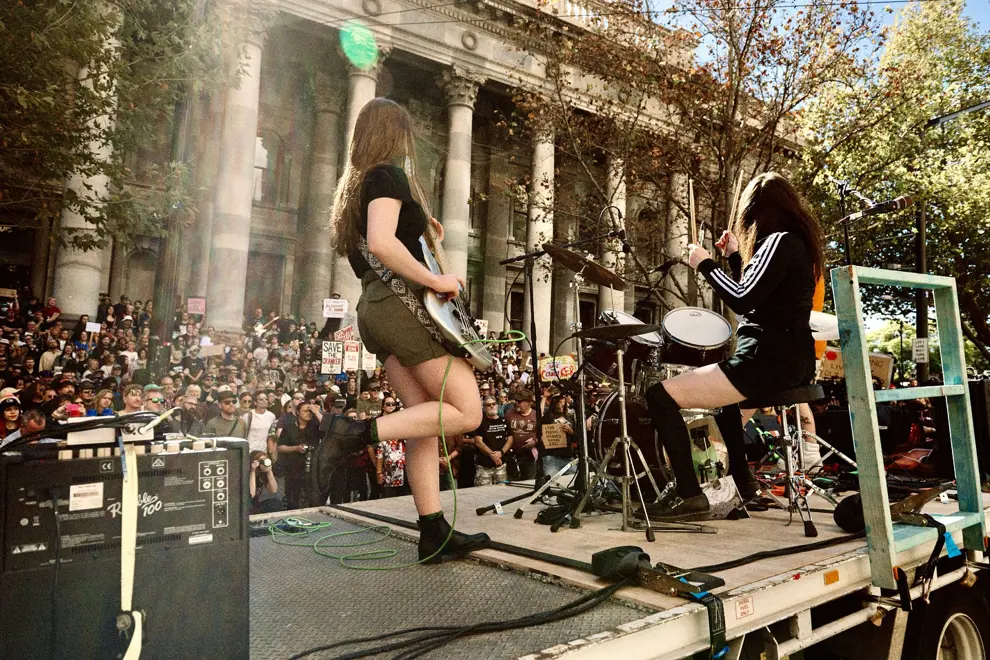 Pelvis performing at the 'Save The Cranker' rally
