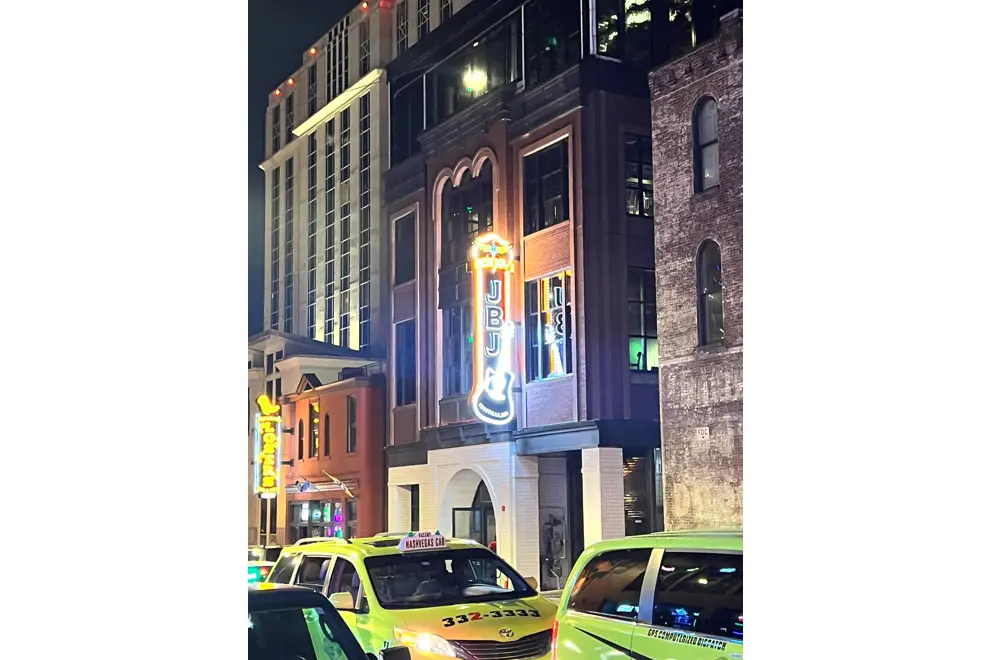 Celebrity bars in Nashville