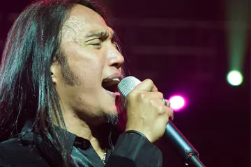 Journey's Arnel Pineda
