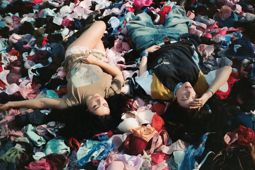 Billie Eilish and Charli xcx in 'Guess'