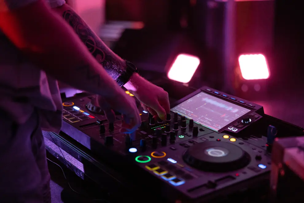 Ones To Watch Darwin