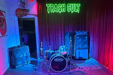 Trash Cult
