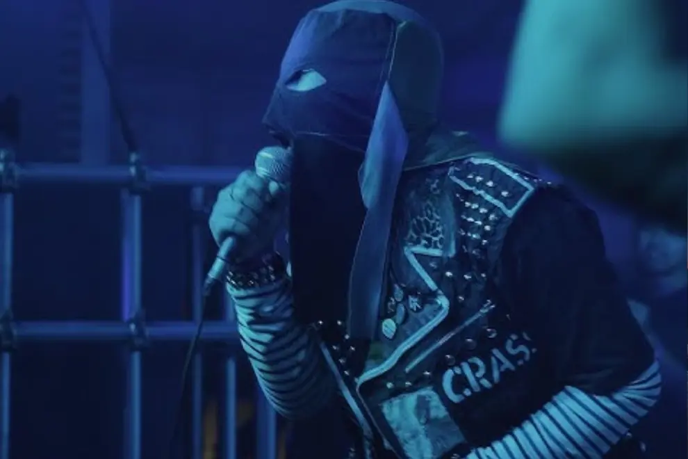 Sukatani performing live