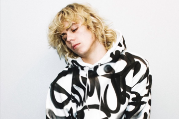 The Kid LAROI wearing Jody Just