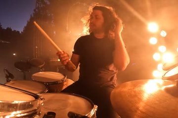 Ilan Rubin performing with Nine Inch Nails