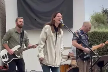 Lana Del Rey performing with The Fastest Kids In School