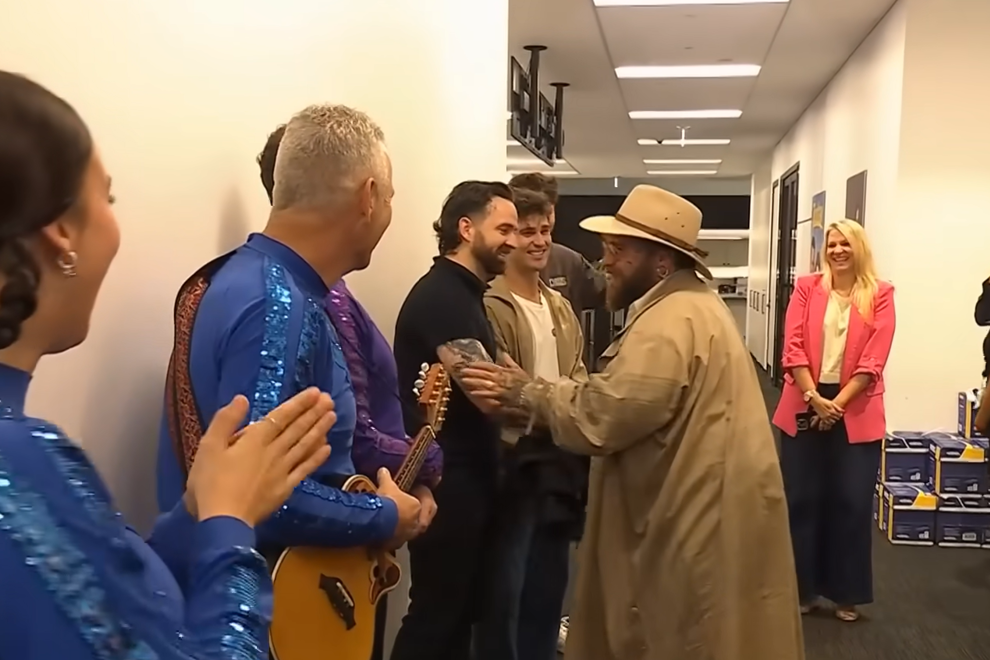 Teddy Swims with The Wiggles