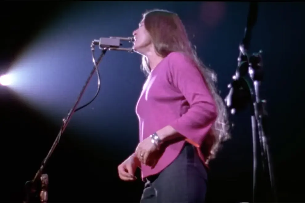 Donna Godchaux Performing With The Grateful Dead