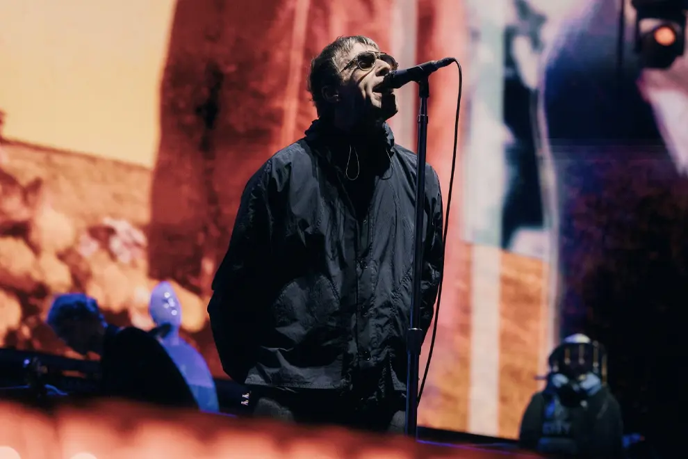 Oasis Performing In Melbourne