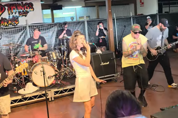 Amy Shark Joins New Found Glory For Surprise Set At Good Things Brisbane