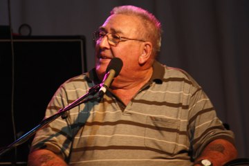 Vale Ted Egan: Australian Folk Legend & 'The Outback Song Man' Dies Aged 93