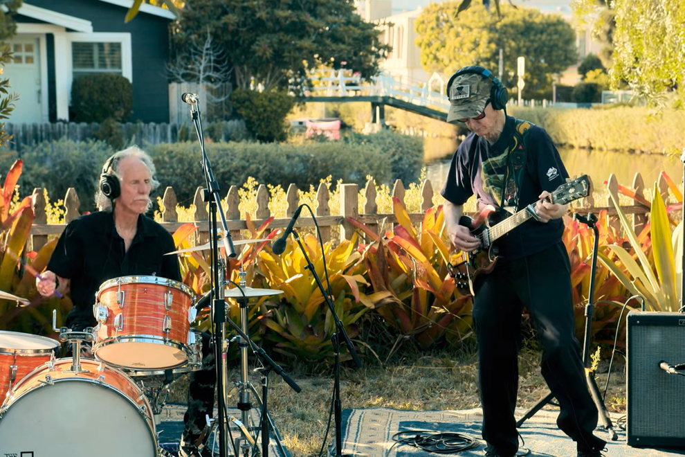 The Doors performing 'Riders On The Storm'