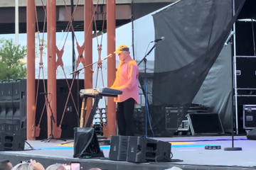 Bruce Johnston Performing The Beach Boys' 'God Only Knows'