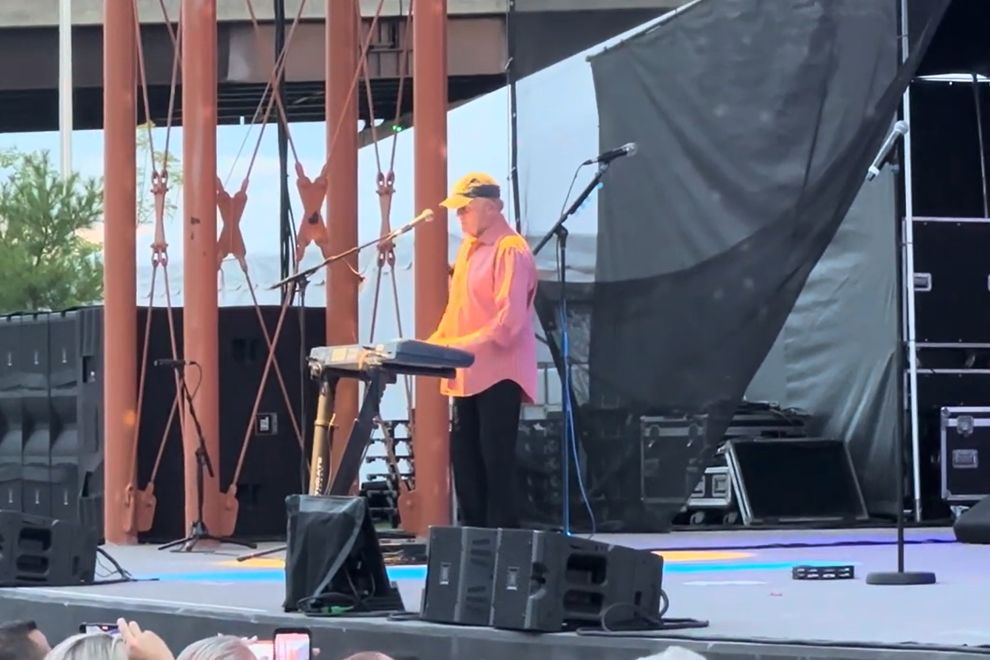 Bruce Johnston Performing The Beach Boys' 'God Only Knows'