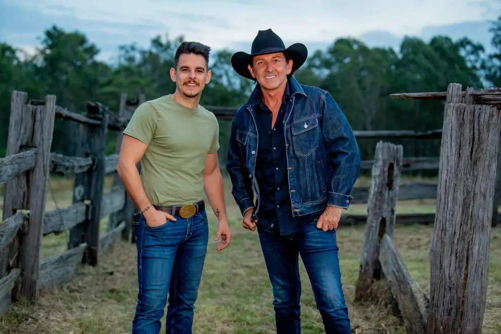 James Johnston & Lee Kernaghan