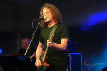 Jason Newsted and The Chophouse Band performing live