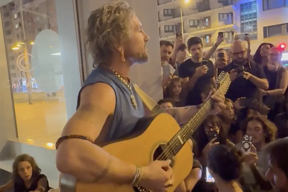 John Butler performing in Barcelona