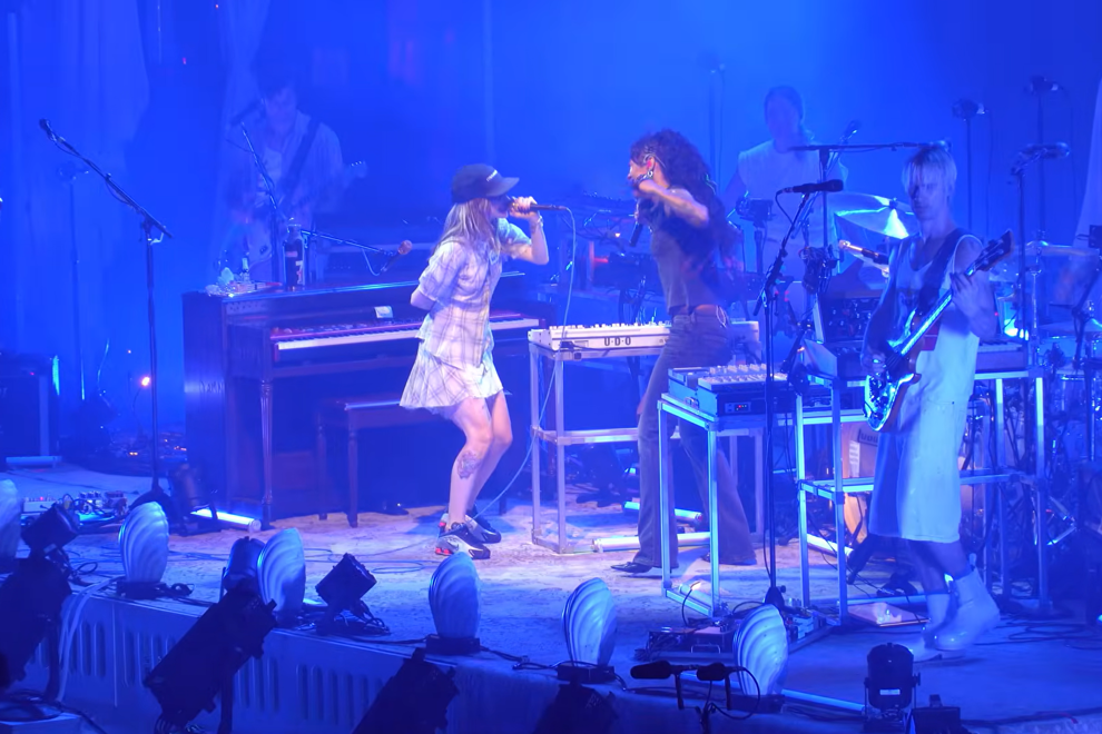 Hayley Williams and Rico Nasty performing 'Airplanes'