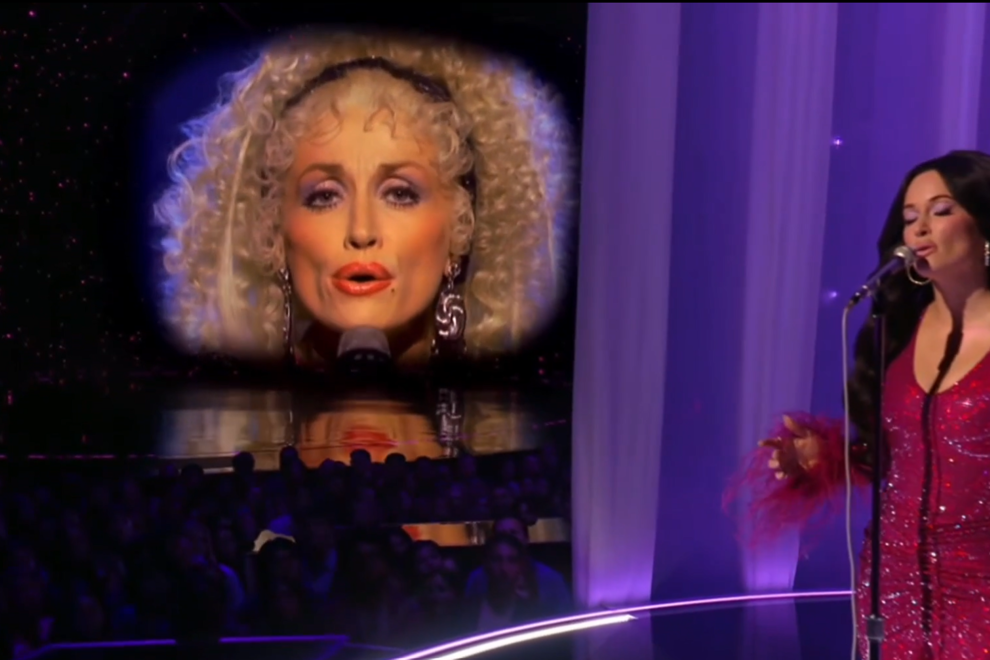 Kacey Musgraves paying tribute to Dolly Parton at the 2026 Video Music Awards