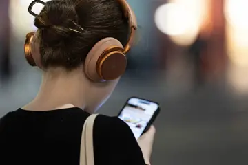 Streaming music