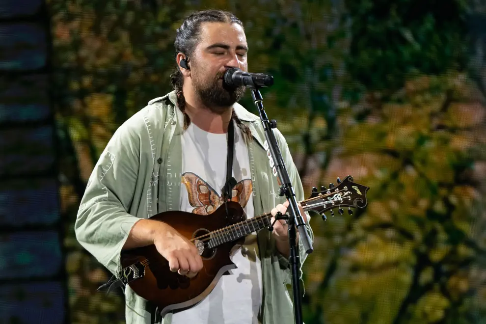 Noah Kahan at Rod Laver Arena