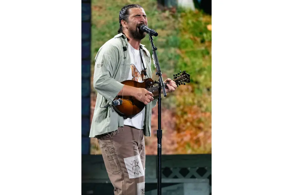 Noah Kahan at Rod Laver Arena