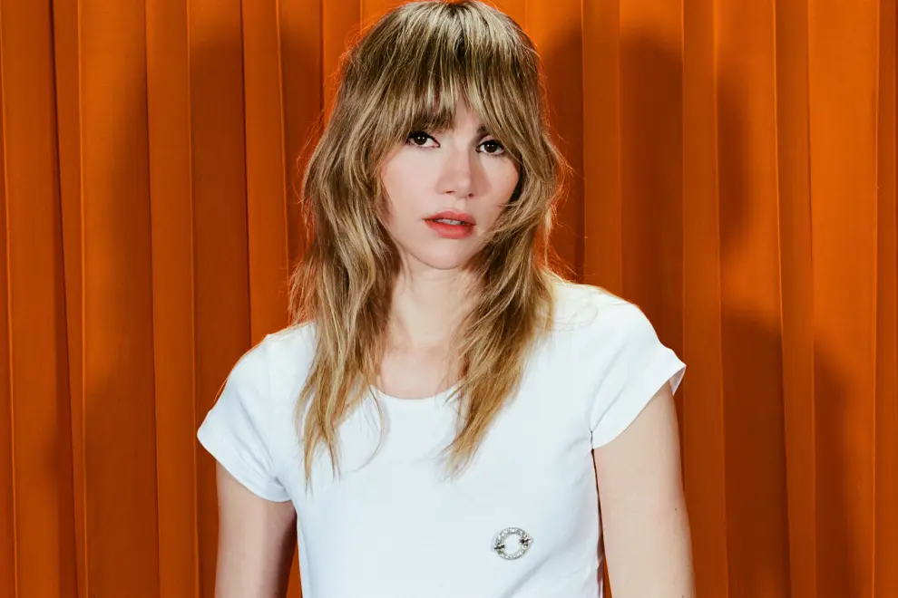 Suki Waterhouse