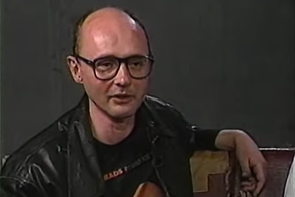Stephen Jones in 1990