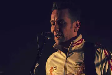 Kav Temperley at last night's Sydney show. Pic by Sara Wills.