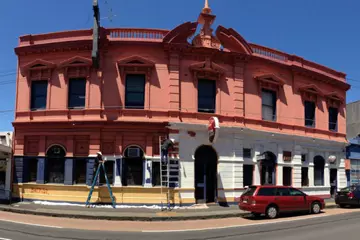 Yarra Hotel being painted on New Year's Eve. Picture used with permission.