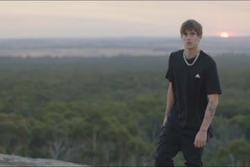PREMIERE: Dos Boy - Run It (Ft. Kwasi)